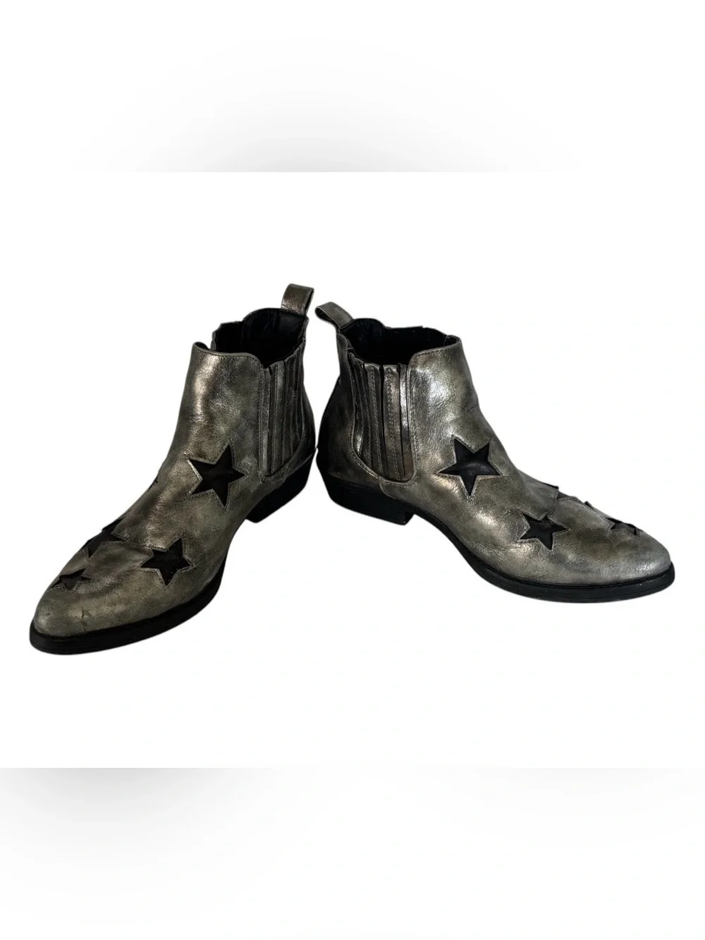 Seven7 Silver Metallic Star Accent Men’s Chukka Boots